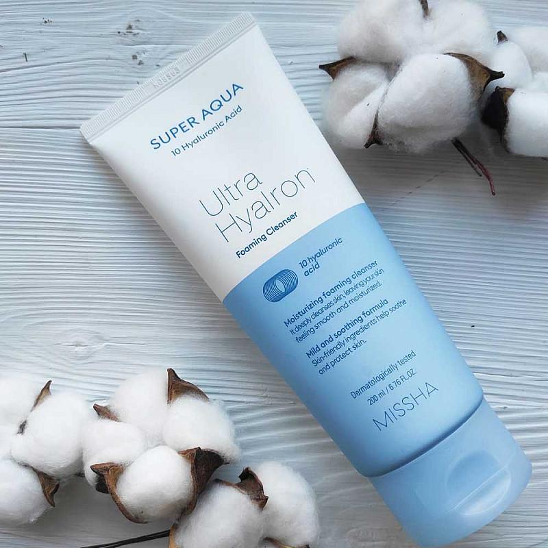 MISSHA Super Aqua Ultra Hyalron Cleansing Foam