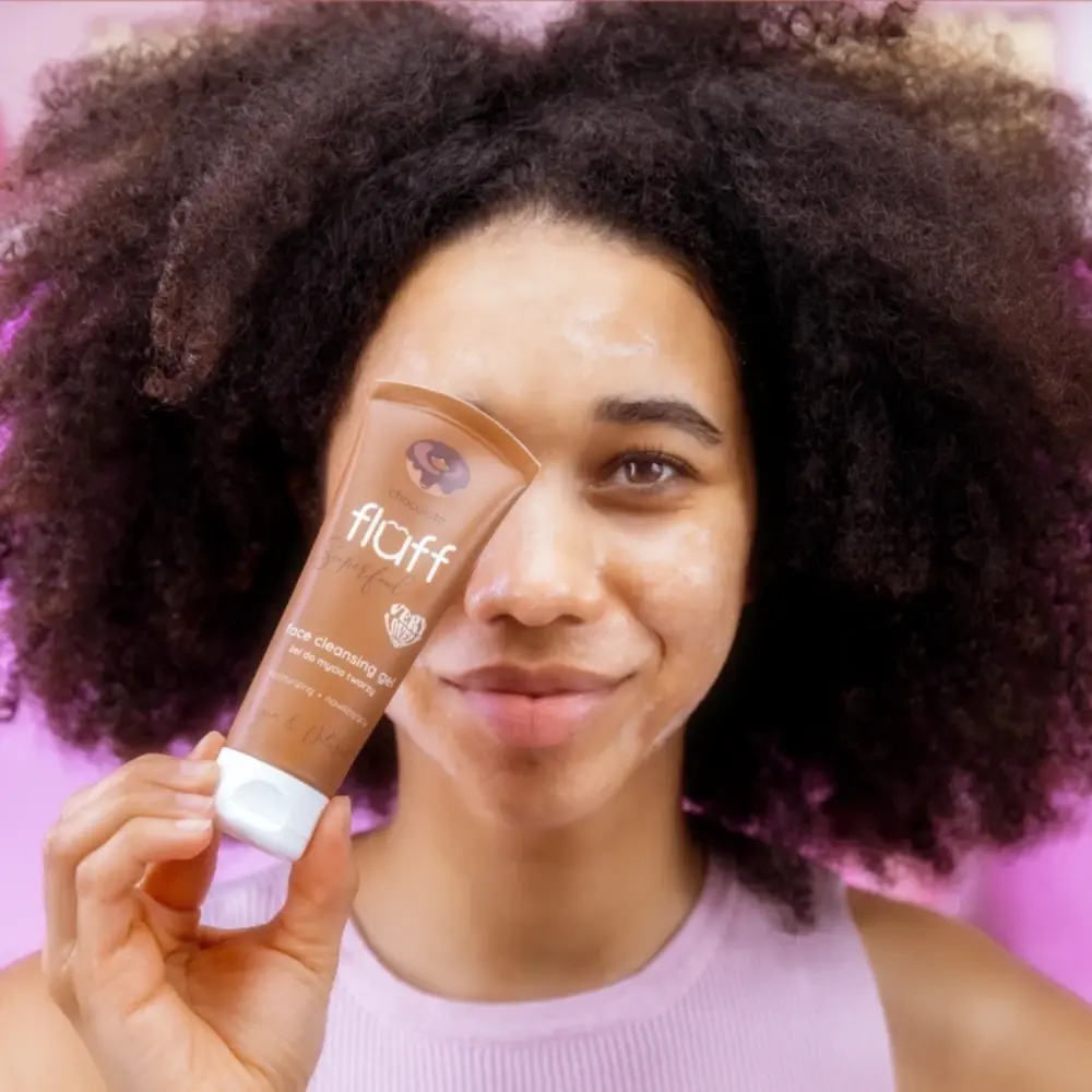 Απαλό καθαριστικό Fluff με εκχύλισμα σοκολάτας