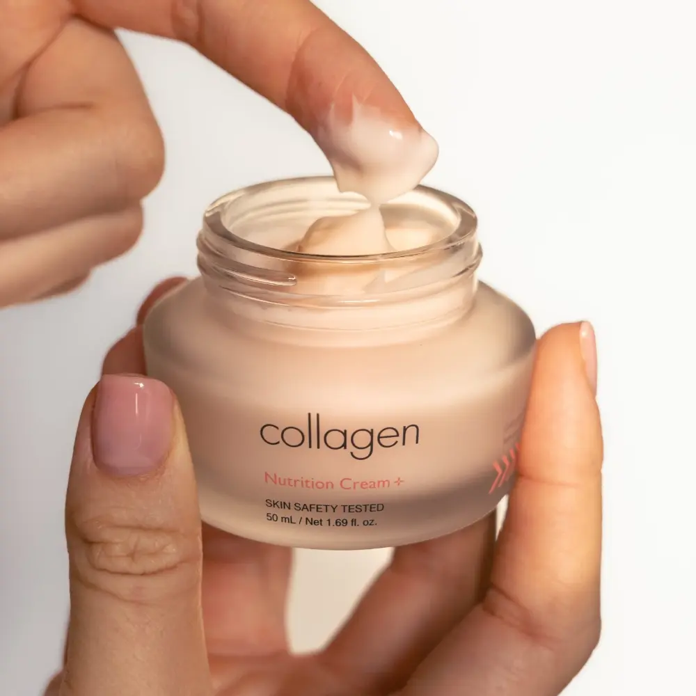 Εφαρμογή ITSSKIN Collagen Nutrition Cream στο πρόσωπο